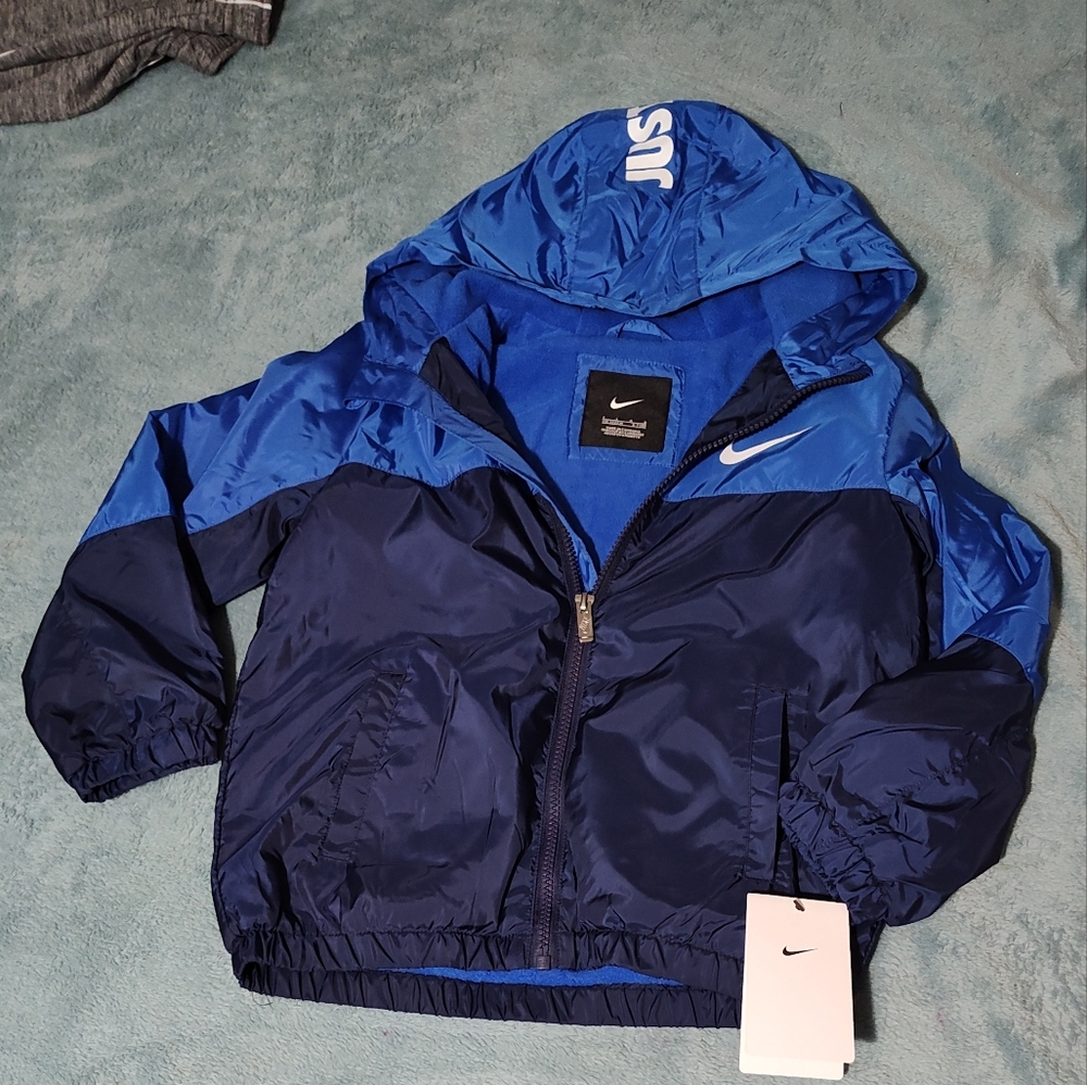 NWT boys size 6 Nike jacket